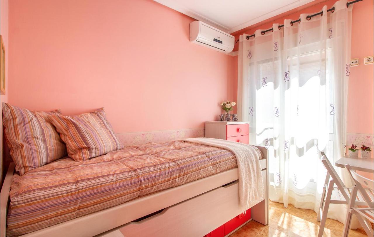 Cozy Apartment In Aguilas With Kitchen Eksteriør bilde